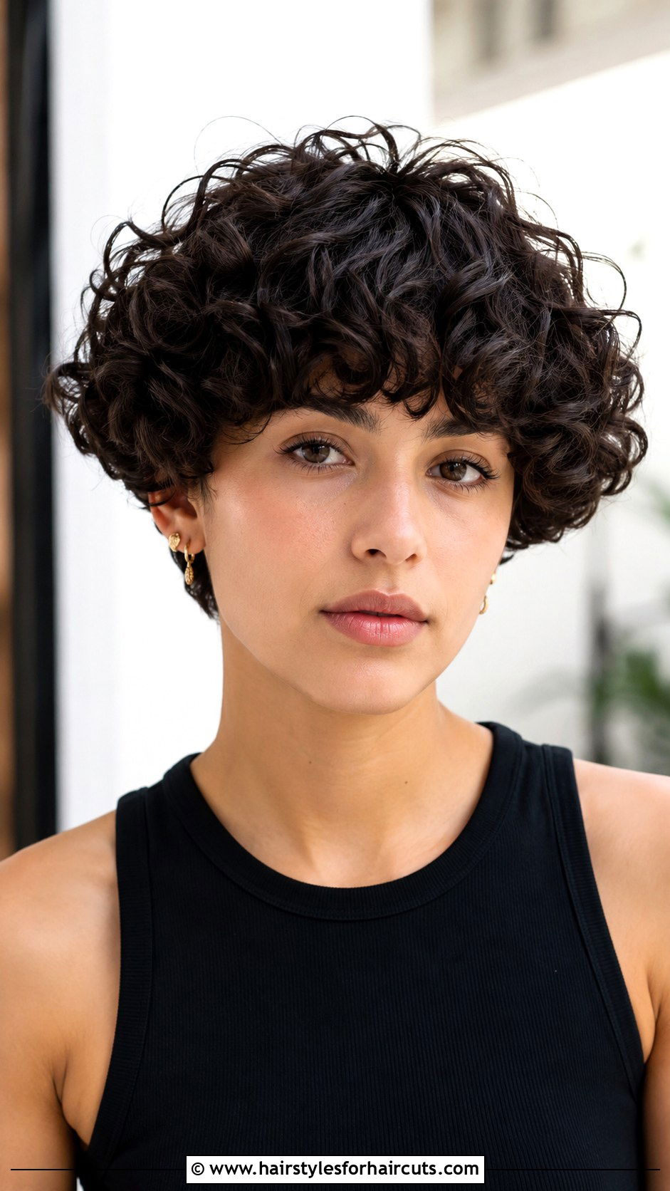 Curly Bowl Cut - 25 curly haircuts before and after - 25 curly haircuts before and after