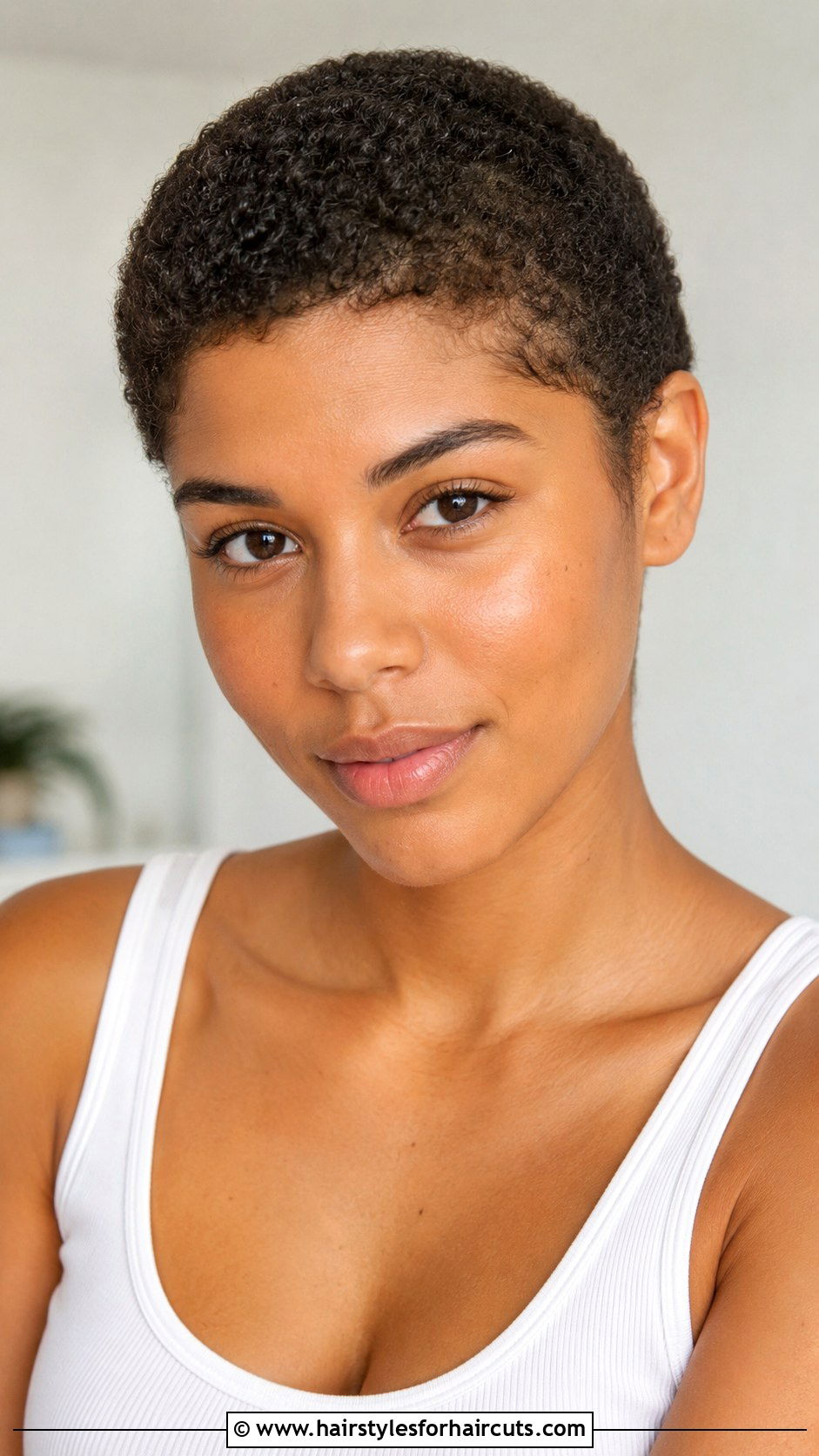 Curly Buzz Cut - 25 short haircuts for people with curly hair - 25 short haircuts for people with curly hair