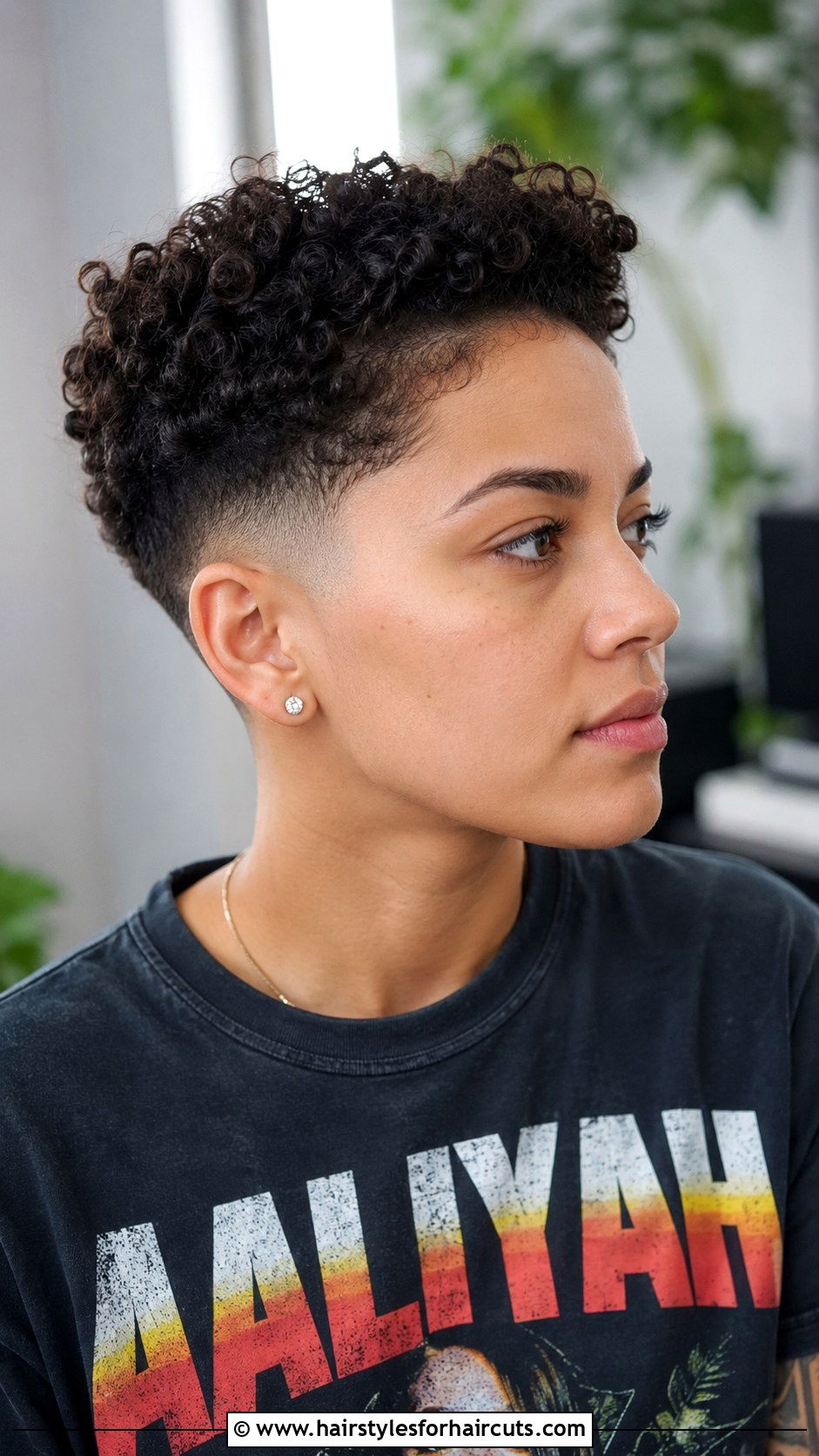 Curly Fade Haircut For Women - 25 haircuts for thin curly hair women - 25 haircuts for thin curly hair women