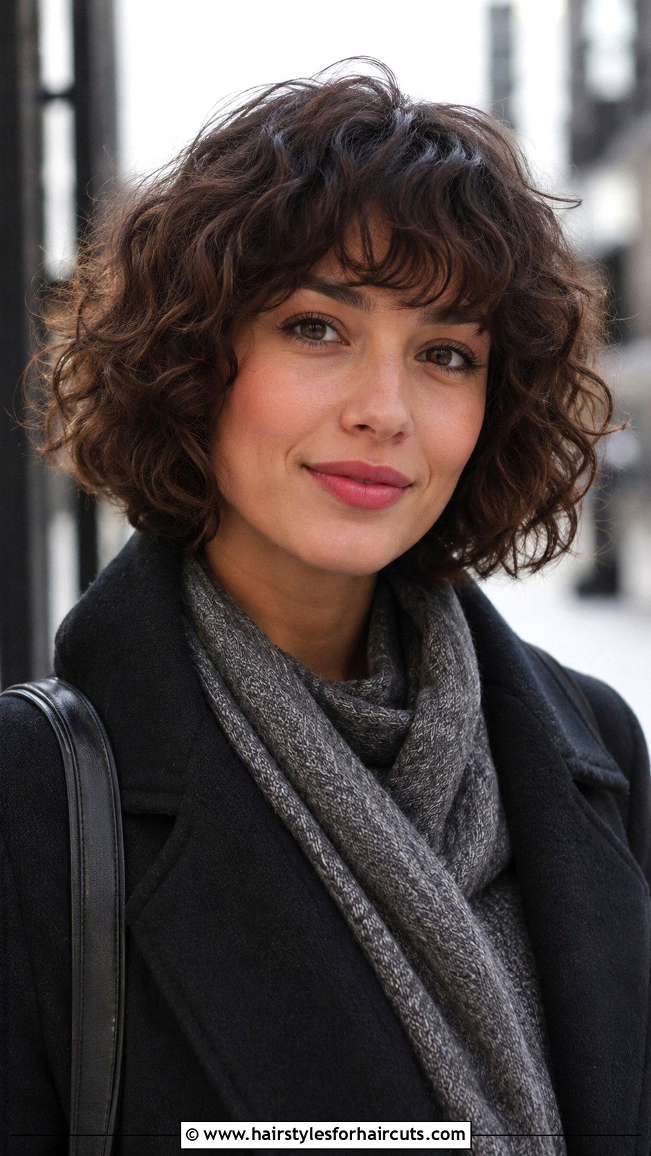 Curly Fringe Bob - 25 fine curly hair haircuts - 25 fine curly hair haircuts