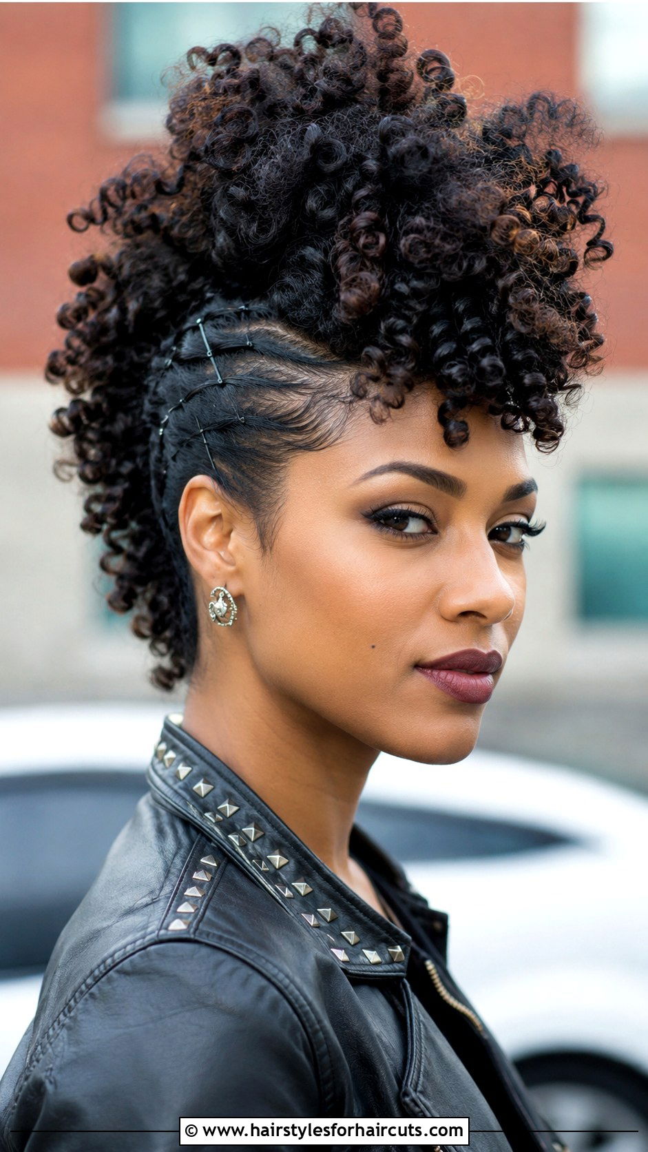Curly Frohawk - 25 easy curly hairstyles - 25 easy curly hairstyles