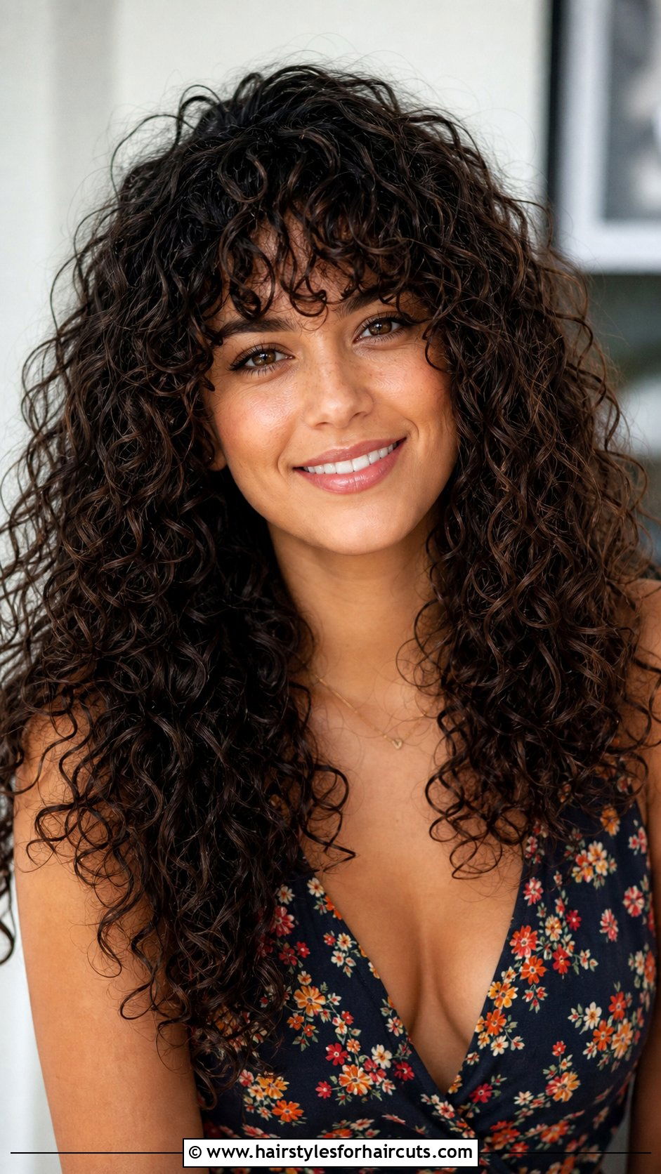 Curly Hair With Bangs - 25 women curly hairstyles - 25 women curly hairstyles