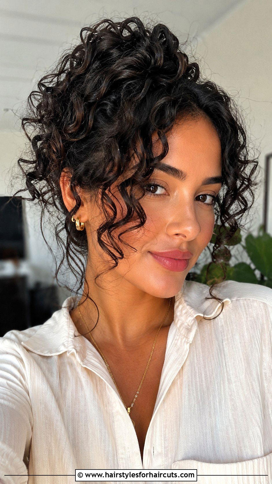 Curly Hair With Face Framing Pieces - 25 curly hairstyles for medium hair - 25 curly hairstyles for medium hair