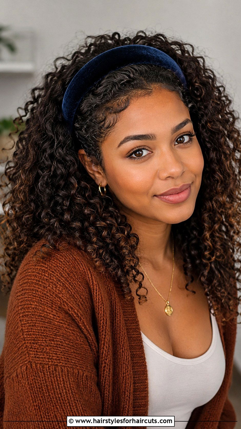 Curly Hair With Headband - 25 birthday hairstyles for curly hair - 25 birthday hairstyles for curly hair
