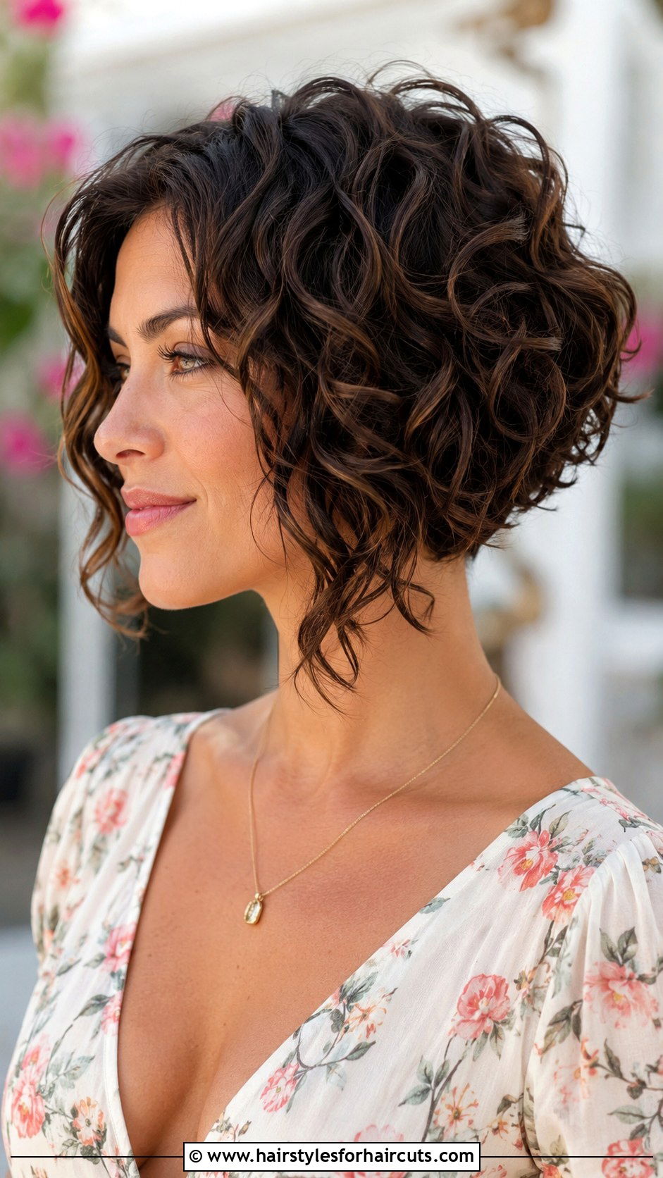 Curly Inverted Bob - 25 curly hair short hairstyles - 25 curly hair short hairstyles