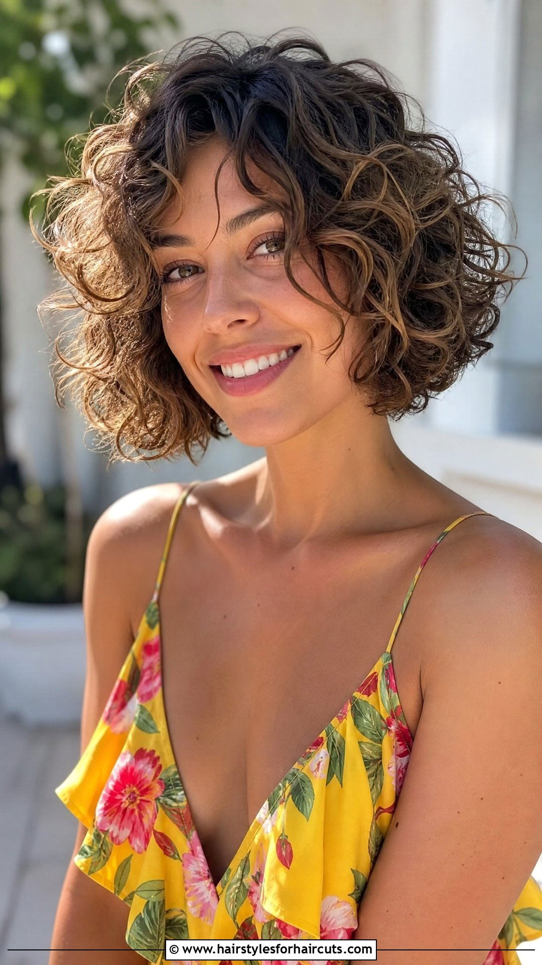 Curly Layered Bob - 25 layered haircuts fine hair - 25 layered haircuts fine hair