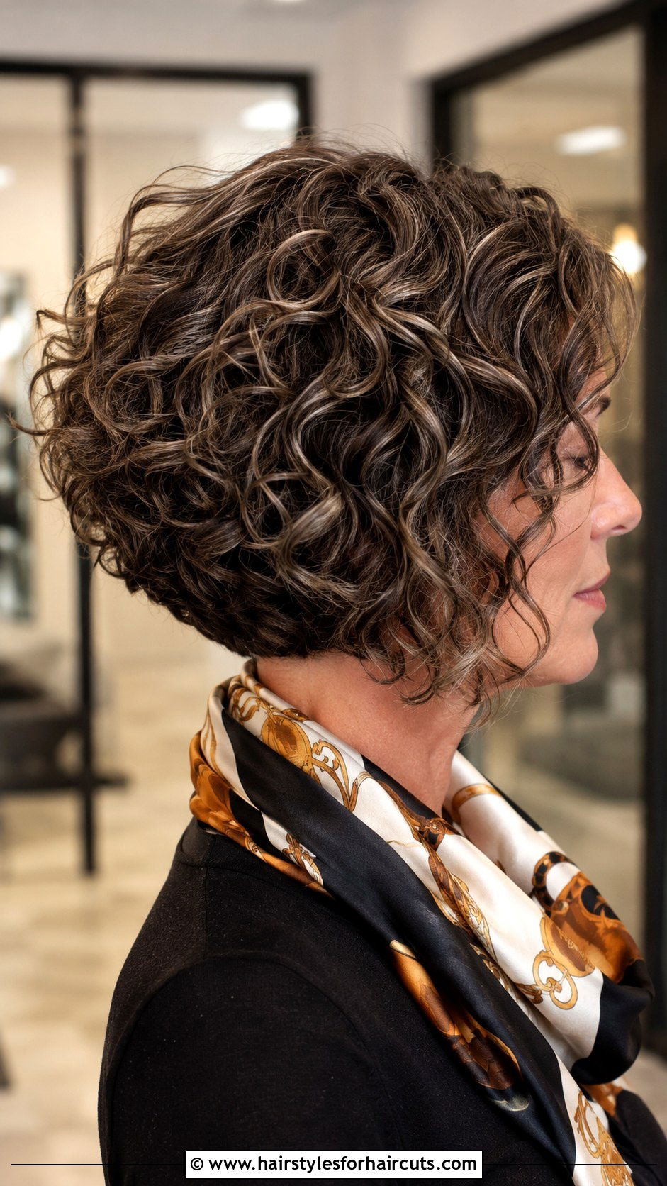 Curly Layered Bob - 25 curly haircuts salon - 25 curly haircuts salon
