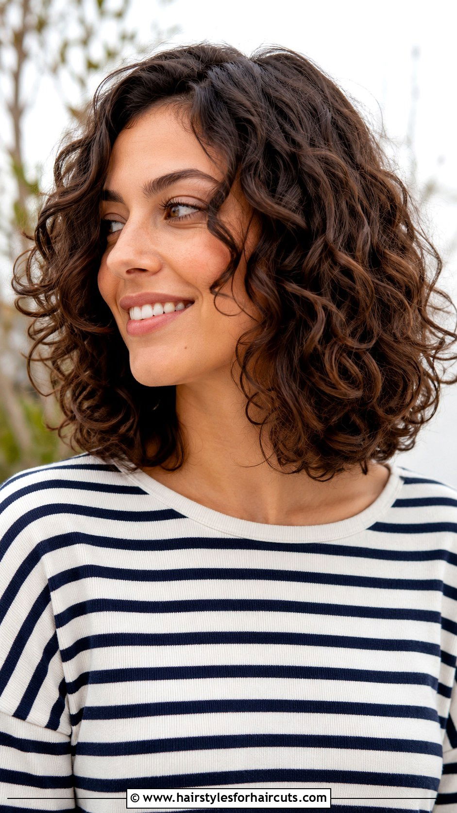 Curly Lob Haircut - 25 naturally curly hair hairstyles - 25 naturally curly hair hairstyles