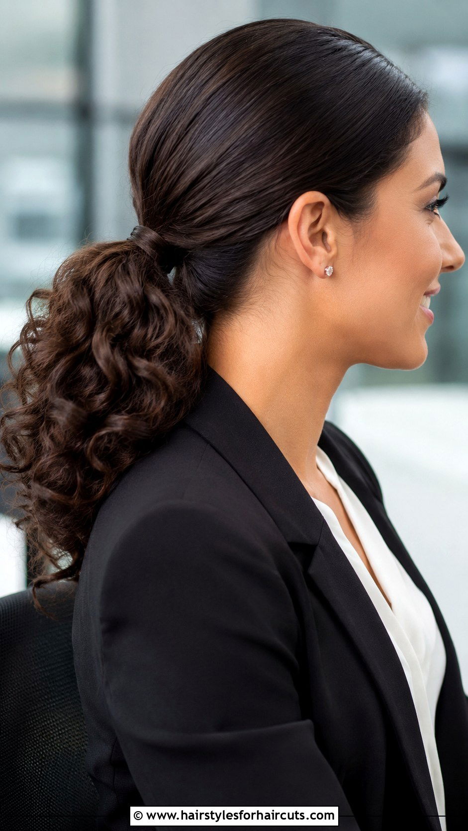 Curly Low Ponytail - 25 hairstyles after curling hair - 25 hairstyles after curling hair