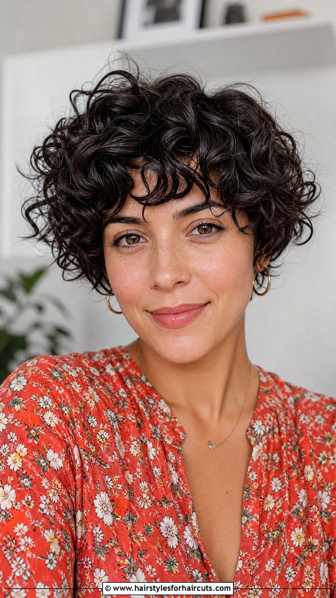Curly Medium Pixie Haircut - 25 medium pixie haircuts - 25 medium pixie haircuts