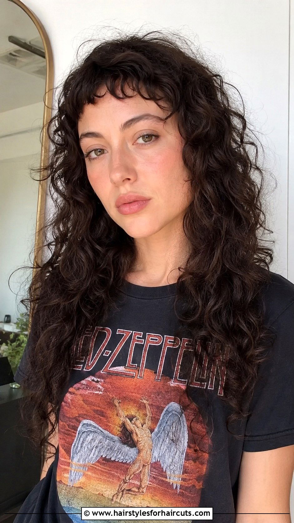 Curly Micro Bangs Haircut - 25 70s hairstyles for curly hair - 25 70s hairstyles for curly hair