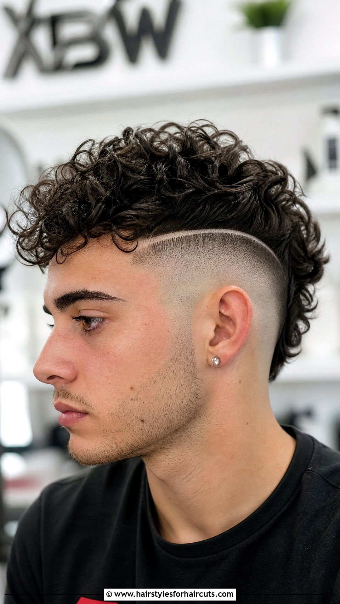 Curly Mohawk Fade With Shaved Sides - 25 mohawk fade haircuts curly hair - 25 mohawk fade haircuts curly hair