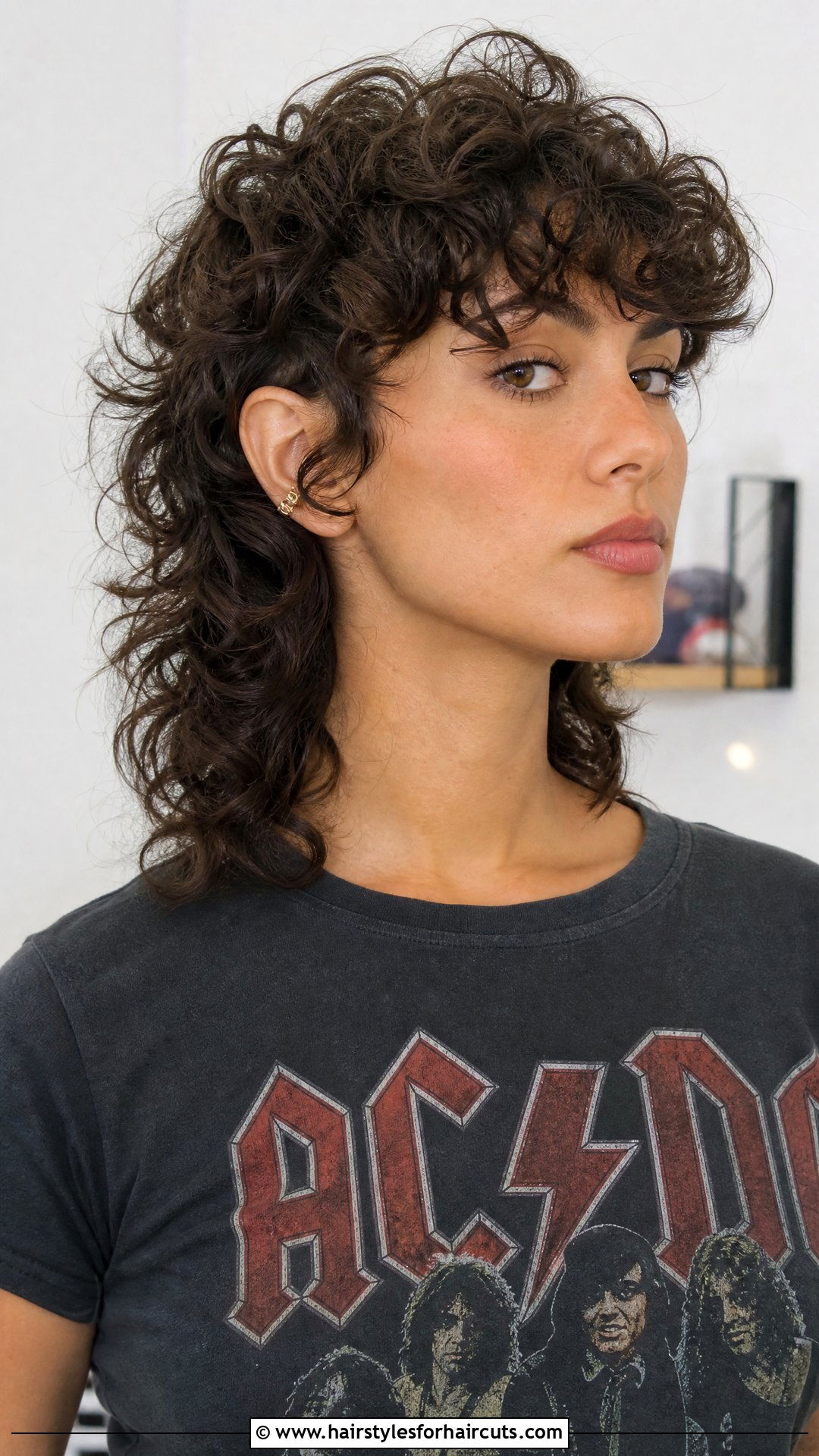 Curly Mullet Haircut - 25 trendy haircuts for curly hair - 25 trendy haircuts for curly hair