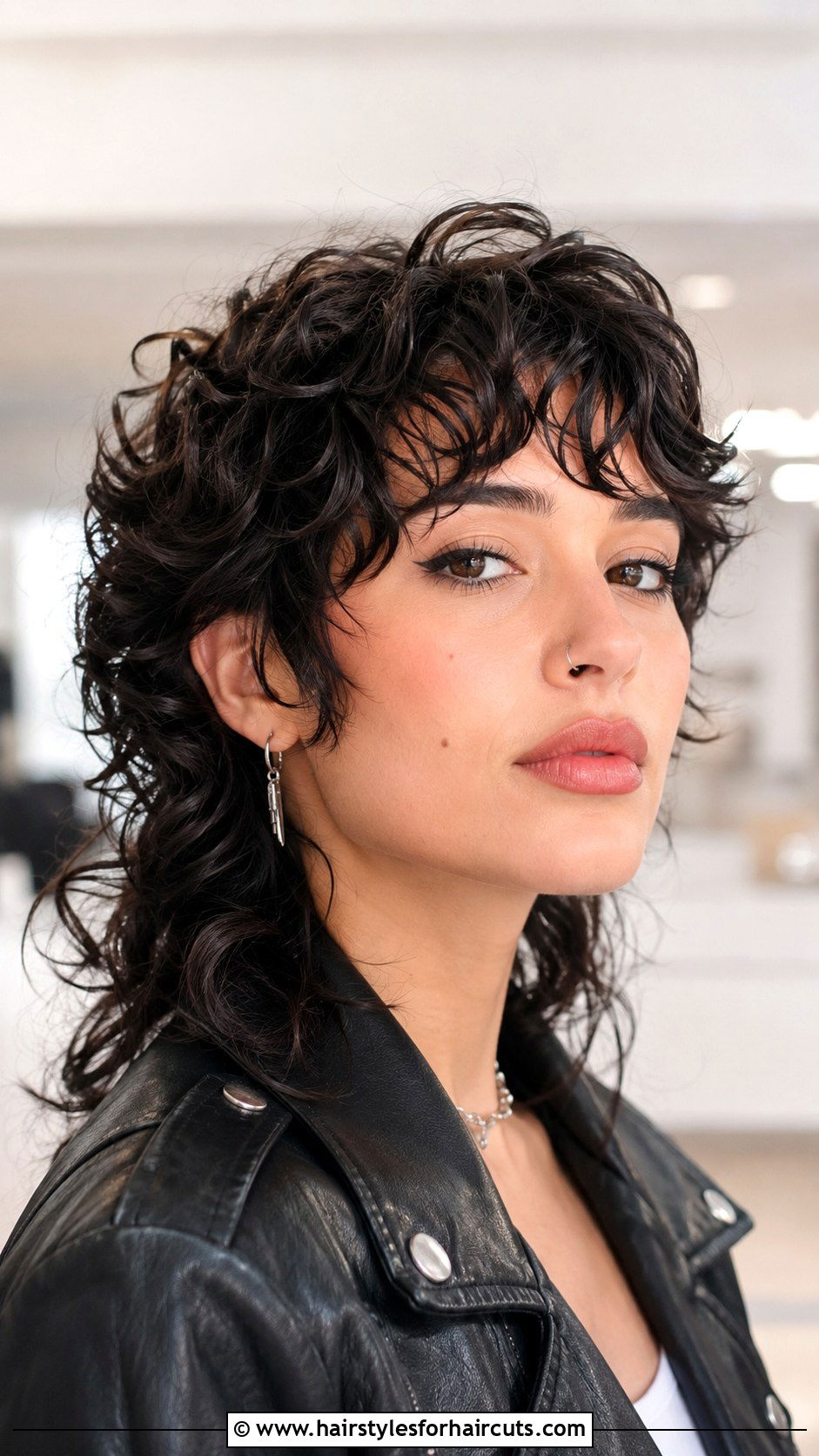 Curly Mullet Haircut With Soft Front Layers - 25 face framing haircuts for curly hair - 25 face framing haircuts for curly hair