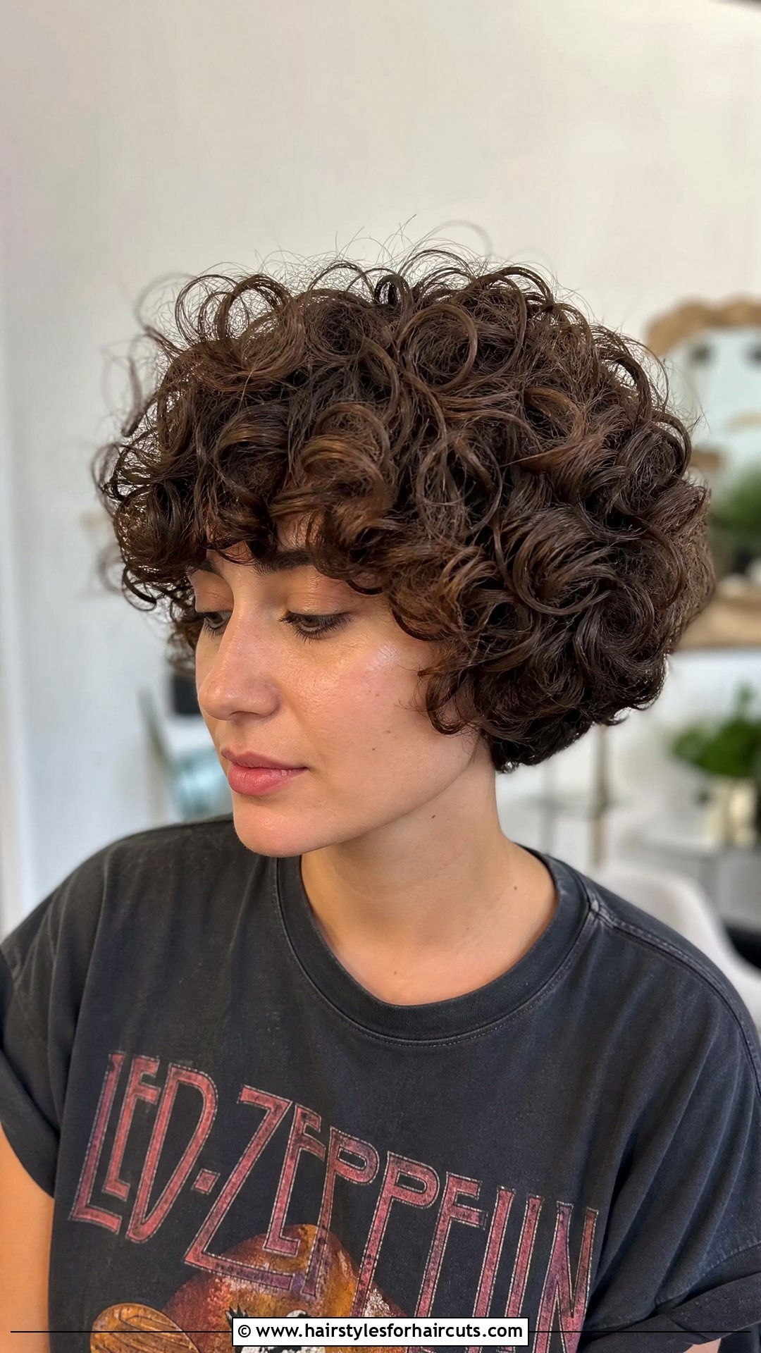 Curly Mushroom Cut - 25 curly haircuts san diego - 25 curly haircuts san diego