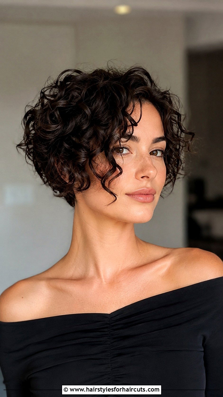 Curly Pixie Bob - 25 curly haircuts before and after - 25 curly haircuts before and after