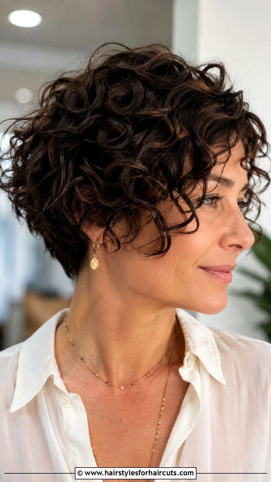 Curly Pixie Bob - 25 curly haircuts san francisco - 25 curly haircuts san francisco