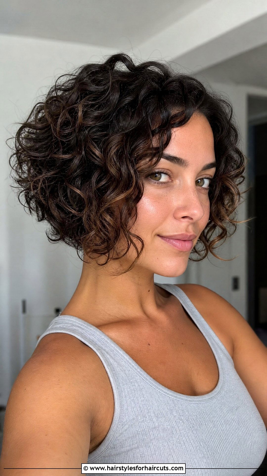Curly Pixie Bob - 25 curly hair down hairstyles - 25 curly hair down hairstyles