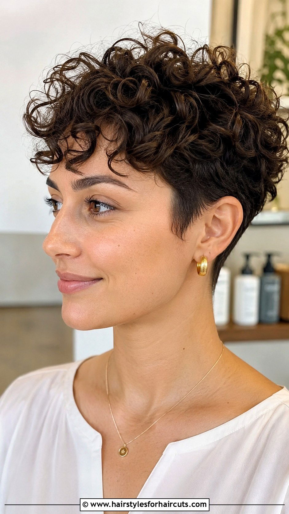 Curly Pixie Cut - 25 curly hair baddie hairstyles - 25 curly hair baddie hairstyles
