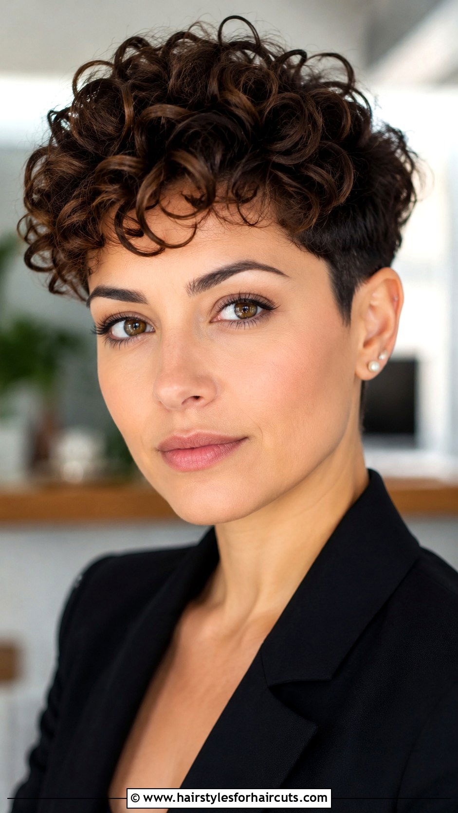 Curly Pixie Cut - 25 curly hairstyles for natural hair - 25 curly hairstyles for natural hair
