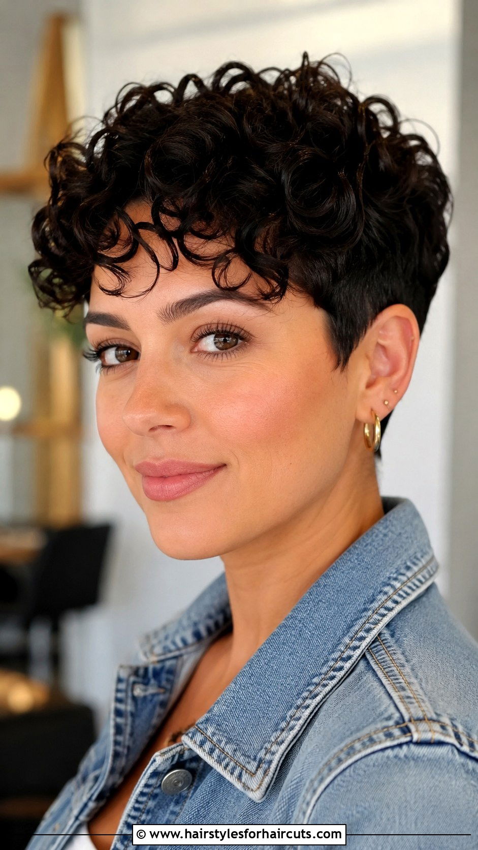 Curly Pixie Cut - 25 curly hairstyles for thin hair - 25 curly hairstyles for thin hair