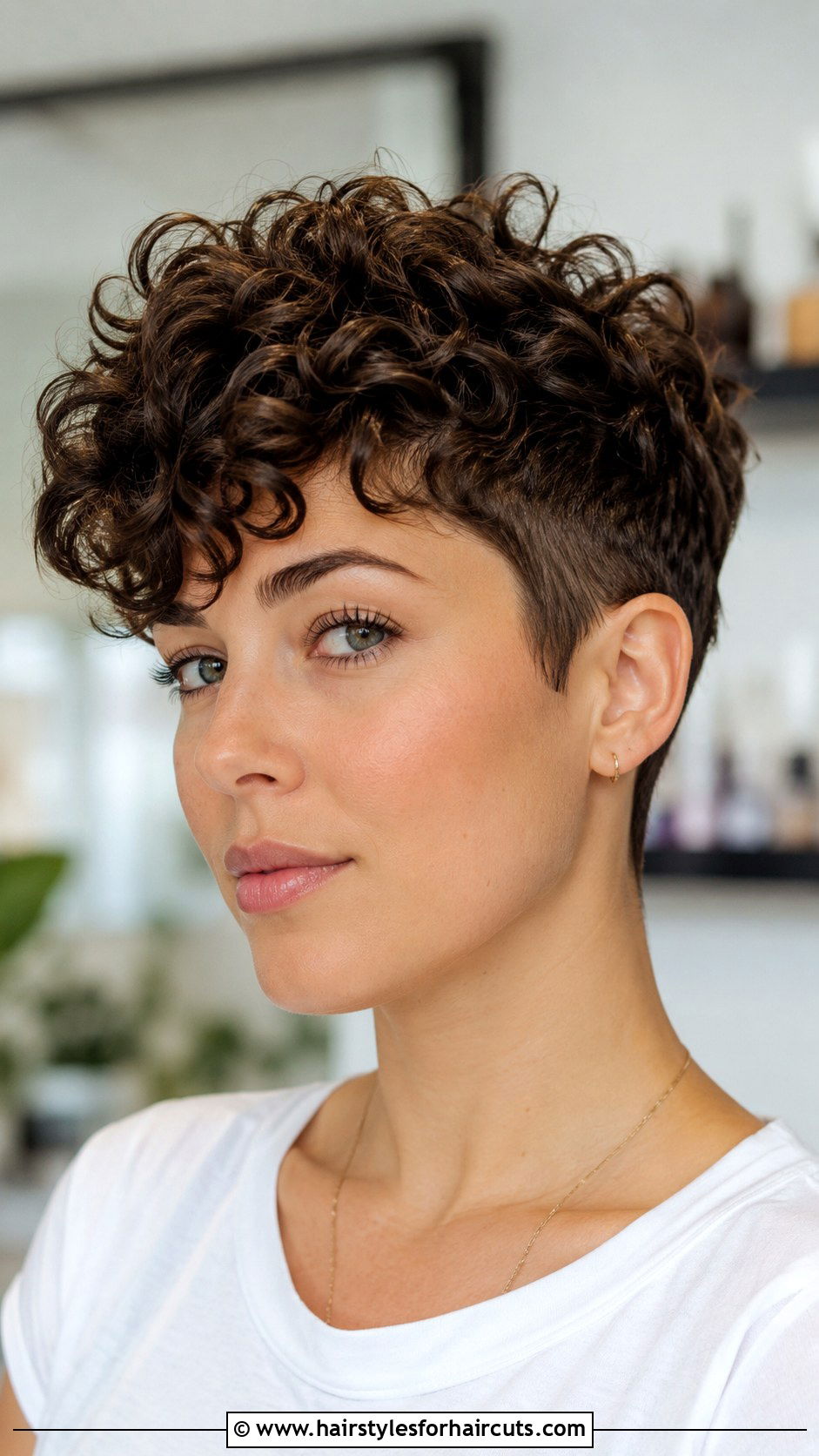 Curly Pixie Cut - 25 cute hairstyles for short curly hair - 25 cute hairstyles for short curly hair