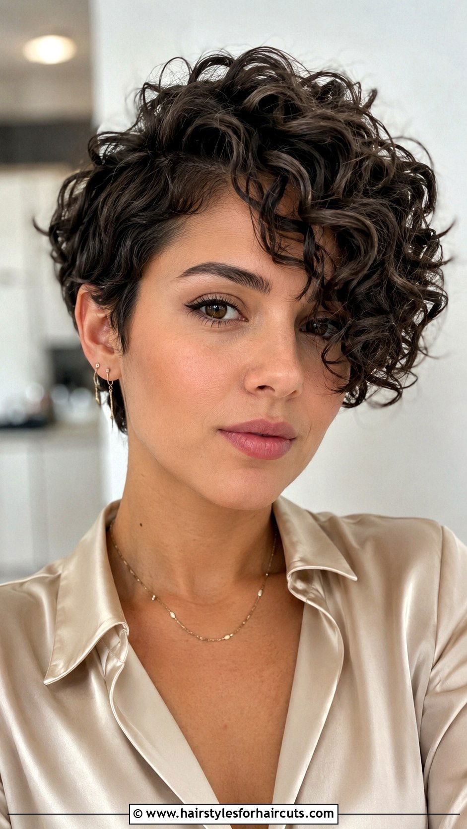 Curly Pixie Cut With Side Part - 25 pixie haircuts for curly hair - 25 pixie haircuts for curly hair