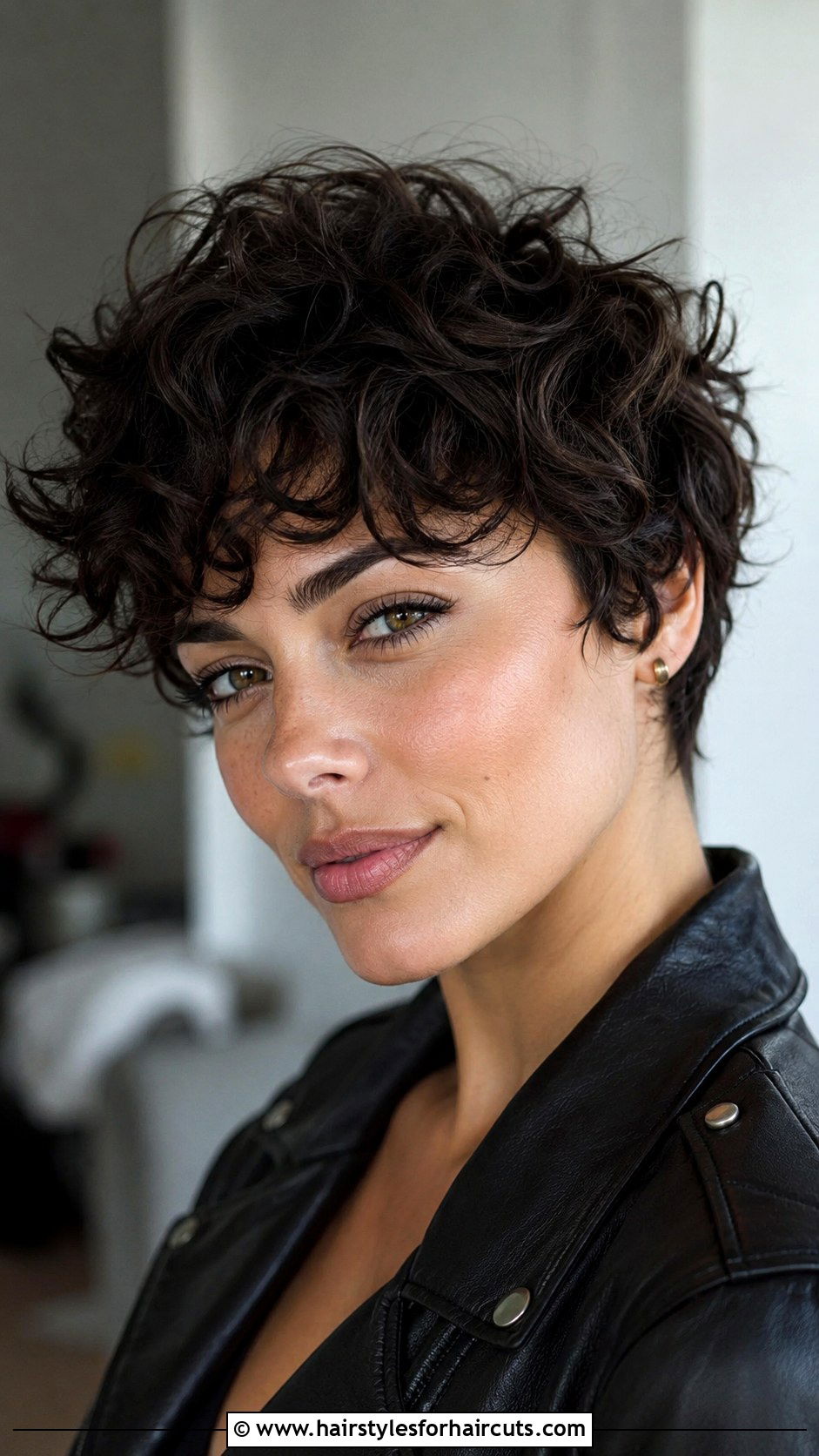 Curly Pixie Waves - 25 curling iron hairstyles - 25 curling iron hairstyles