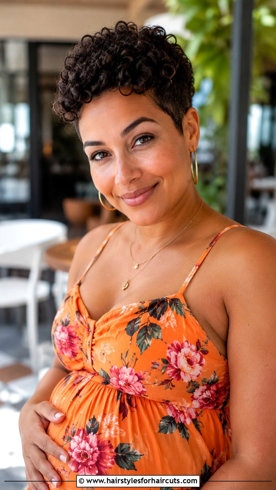 Curly Pixie - 25 best haircuts for pregnant woman - 25 best haircuts for pregnant woman