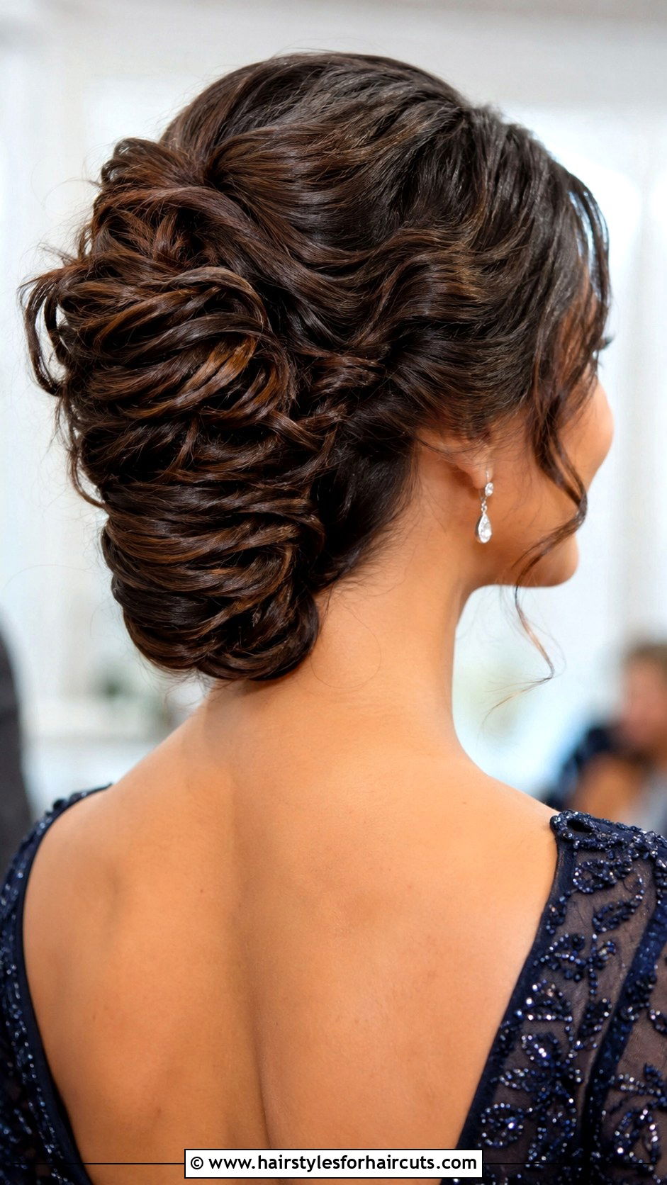 Curly Roll Updo - 25 curly hair 1930s hairstyles - 25 curly hair 1930s hairstyles