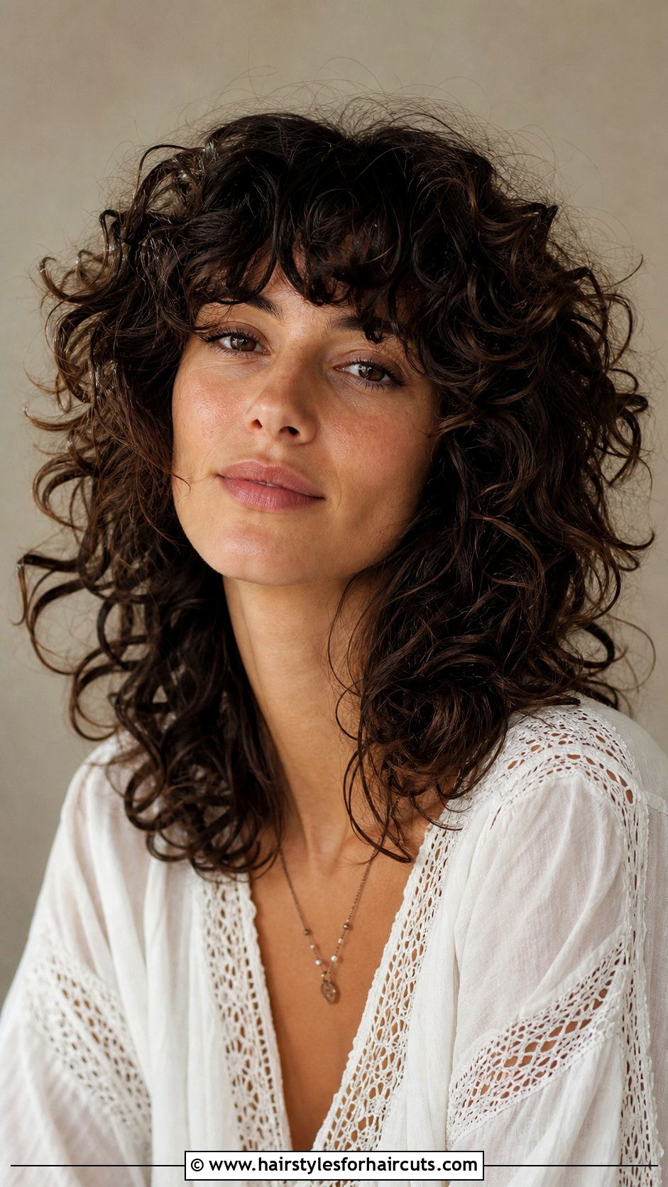 Curly Shag Haircut - 25 haircuts for frizzy hair indian - 25 haircuts for frizzy hair indian