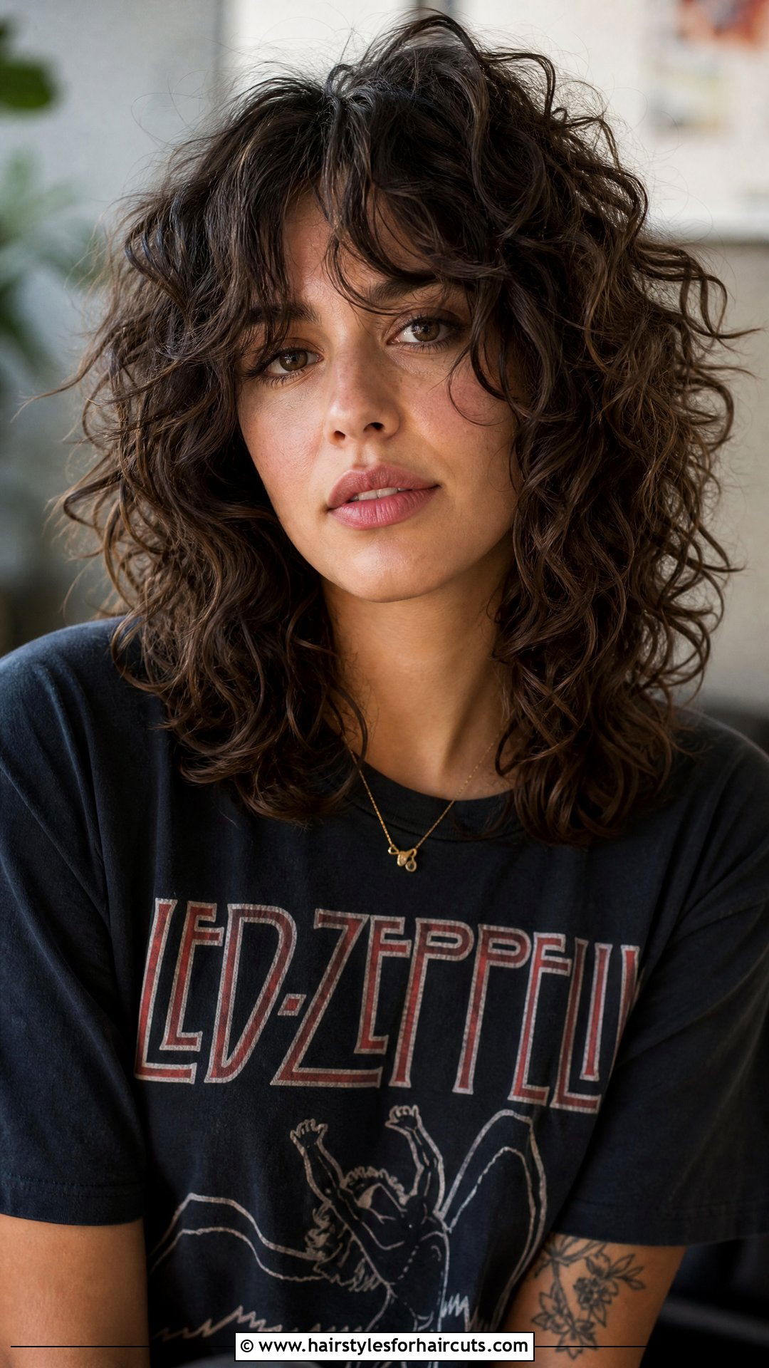 Curly Shag Haircut - 25 curly hair down hairstyles - 25 curly hair down hairstyles
