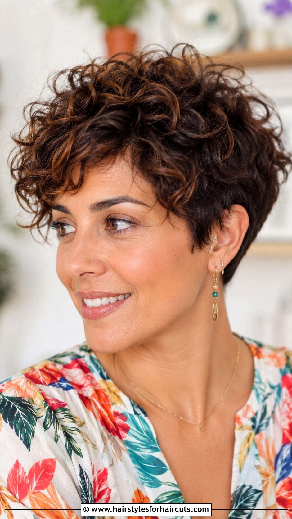 Curly Shag Haircut Short - 25 short shaggy haircuts for thick hair - 25 short shaggy haircuts for thick hair