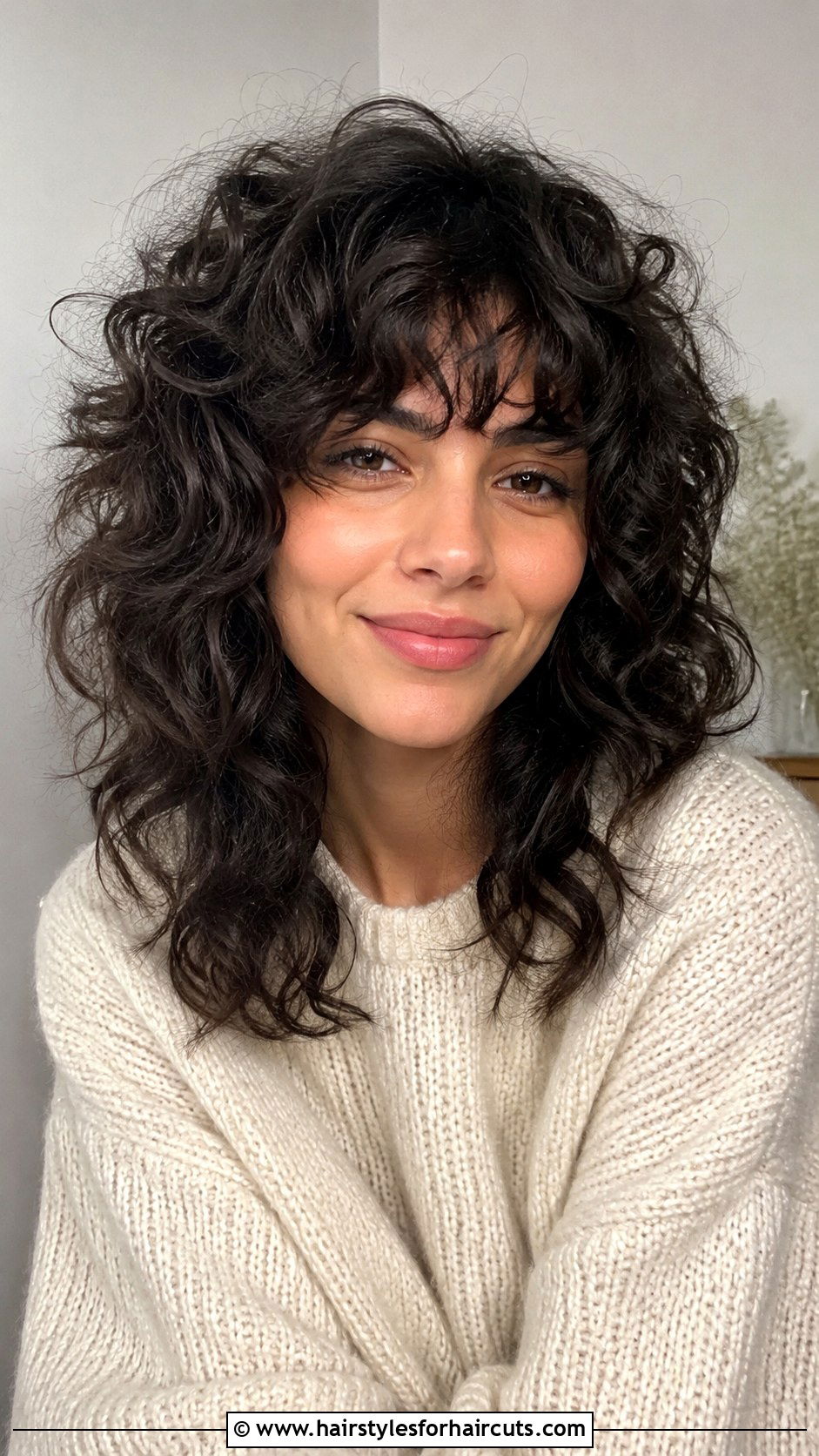 Curly Shag With Bangs - 25 80s hairstyles for shoulder length hair - 25 80s hairstyles for shoulder length hair