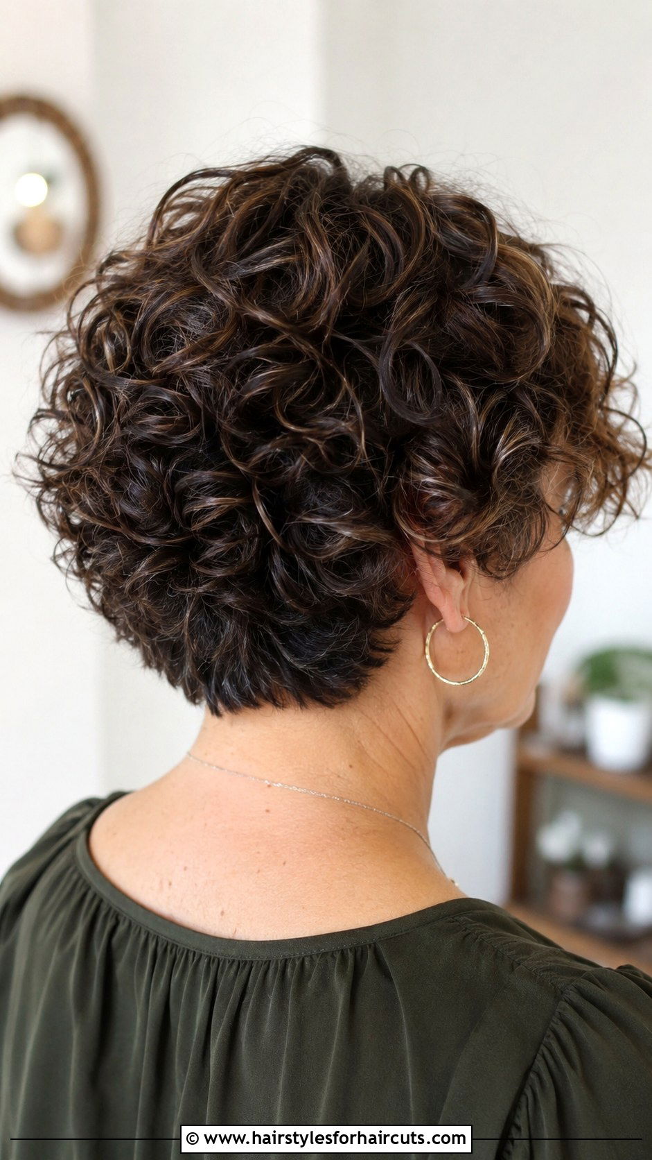 Curly Stack Haircut - 25 elegant curly hairstyles - 25 elegant curly hairstyles