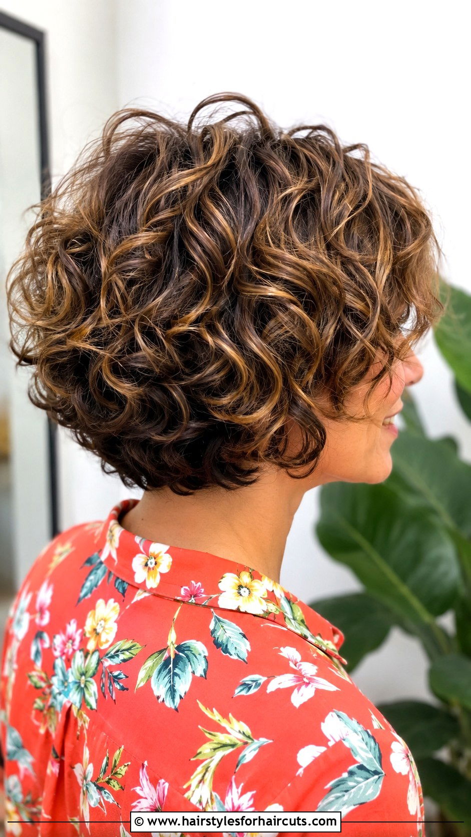 Curly Stacked Bob - 25 back haircuts design - 25 back haircuts design