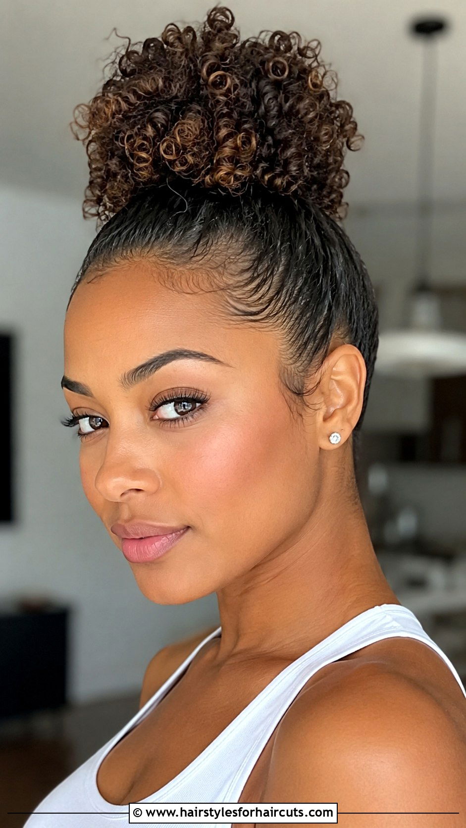 Curly Top Knot - 25 easy curly hairstyles - 25 easy curly hairstyles