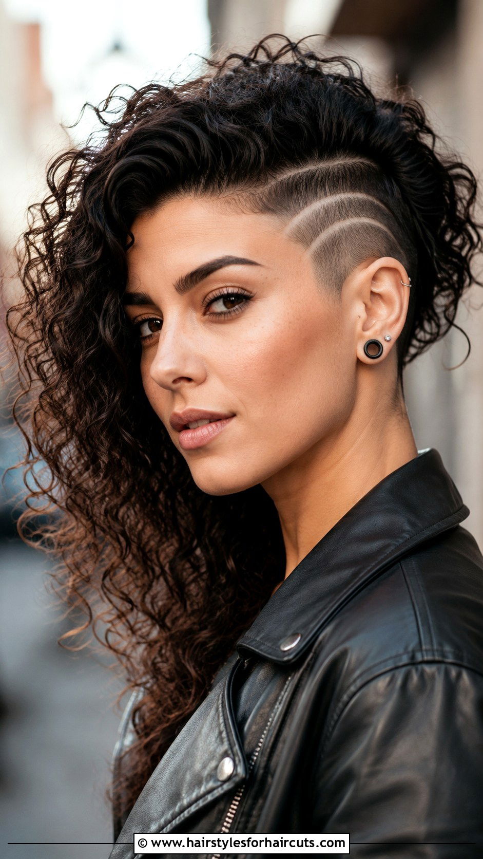 Curly Undercut - 25 curly hairstyles for thick hair - 25 curly hairstyles for thick hair