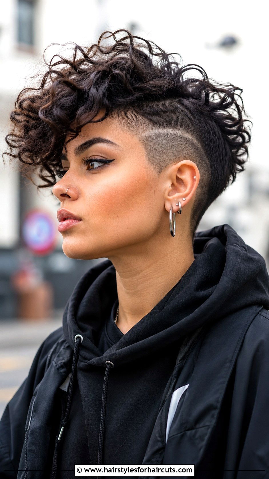 Curly Undercut - 25 haircuts for curly thick hair - 25 haircuts for curly thick hair