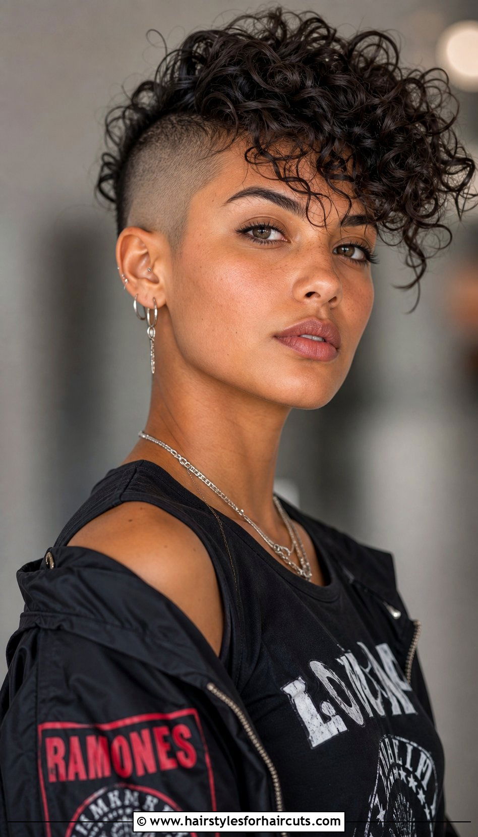Curly Undercut - 25 haircuts for textured hair - 25 haircuts for textured hair