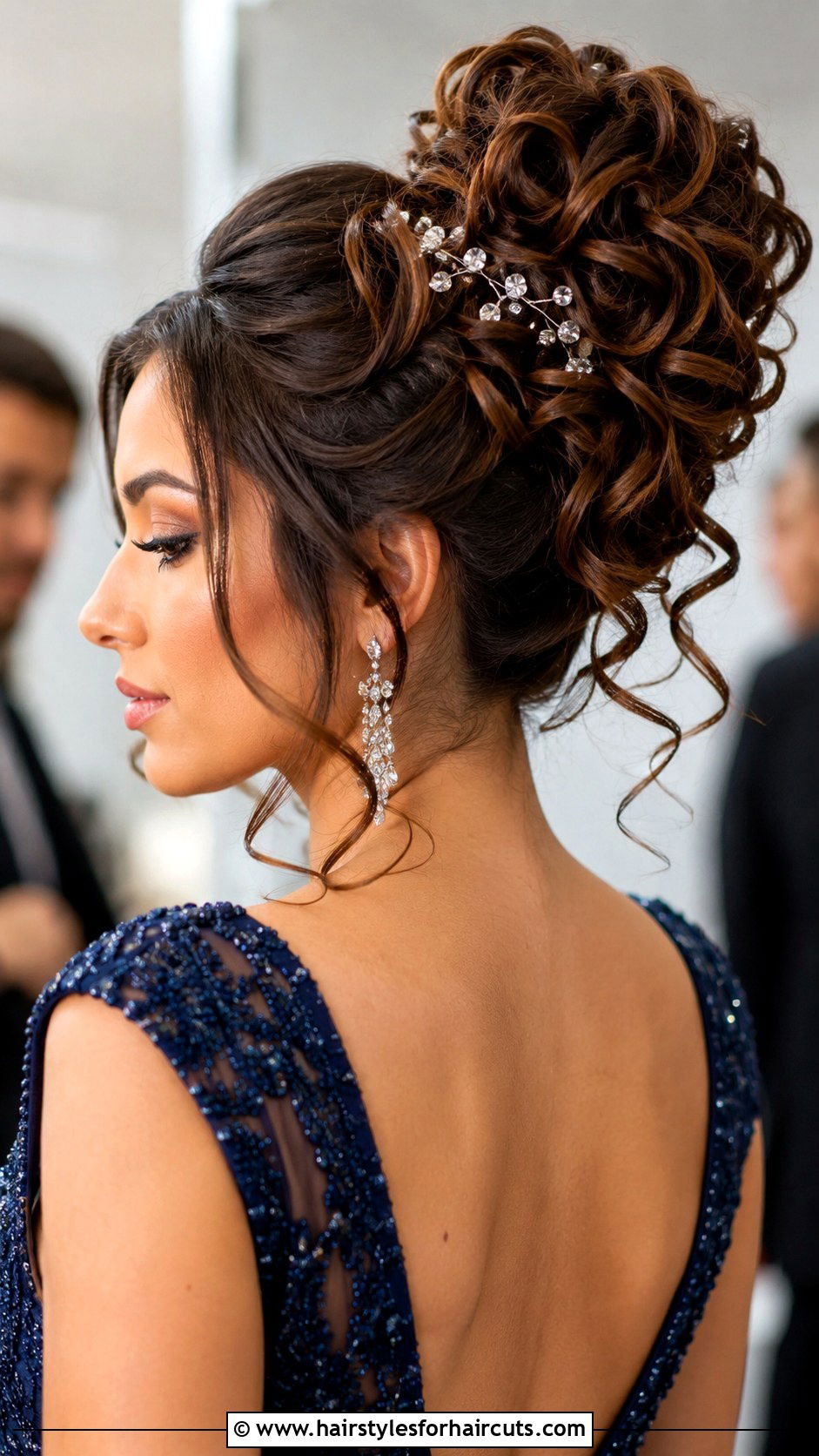 Curly Updo With Accessories - 25 evening hairstyles - 25 evening hairstyles