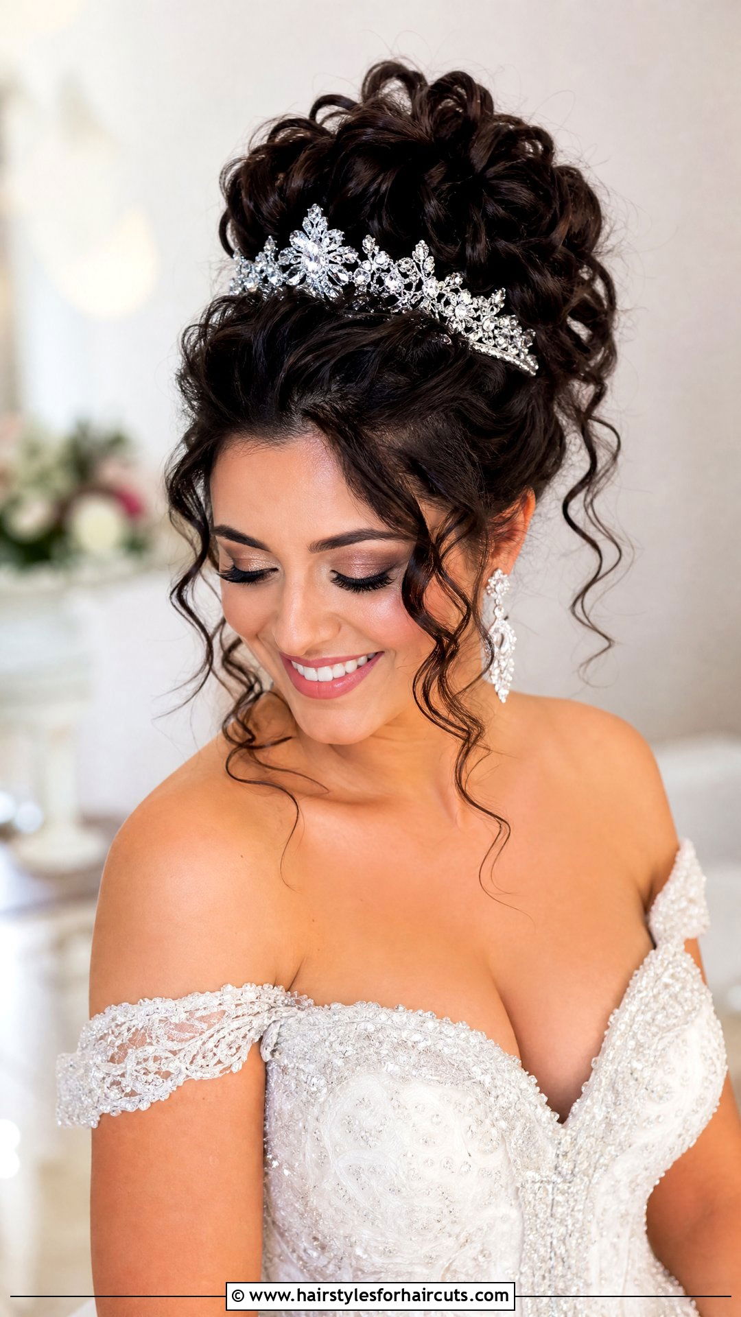 Curly Wedding Hair With Tiara - 25 wedding hairstyles for curly hair - 25 wedding hairstyles for curly hair