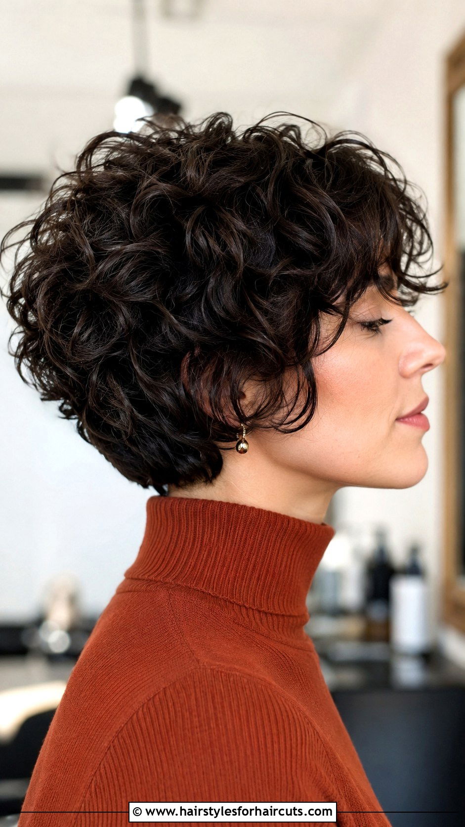 Curly Wedge Cut - 25 curly hairstyles thin hair - 25 curly hairstyles thin hair