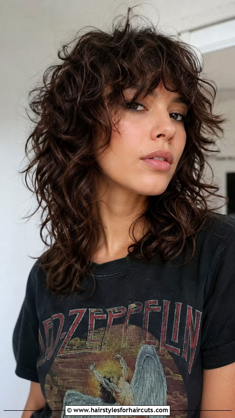 Curly Wolf Cut - 25 curly hairstyles for square face - 25 curly hairstyles for square face