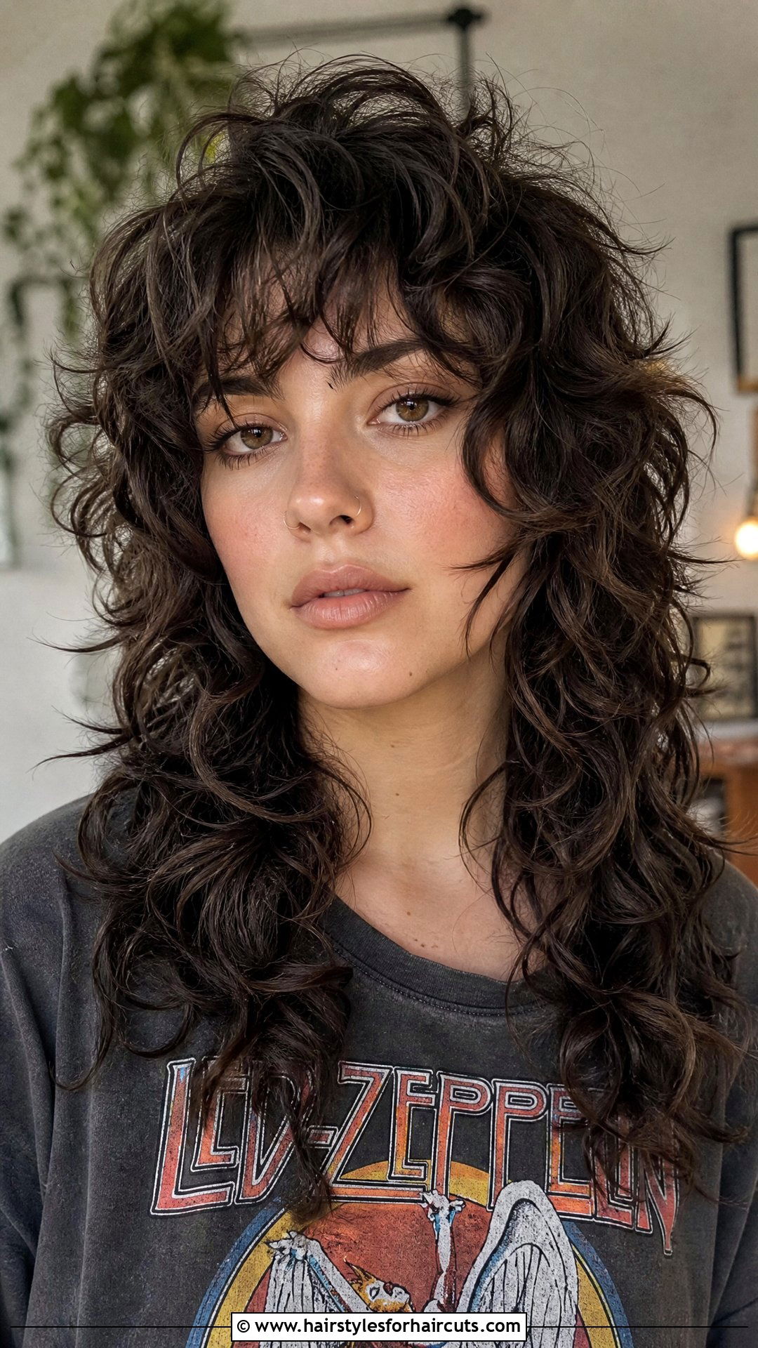Curly Wolf Cut Round Face - 25 best curly hairstyles for round faces - 25 best curly hairstyles for round faces