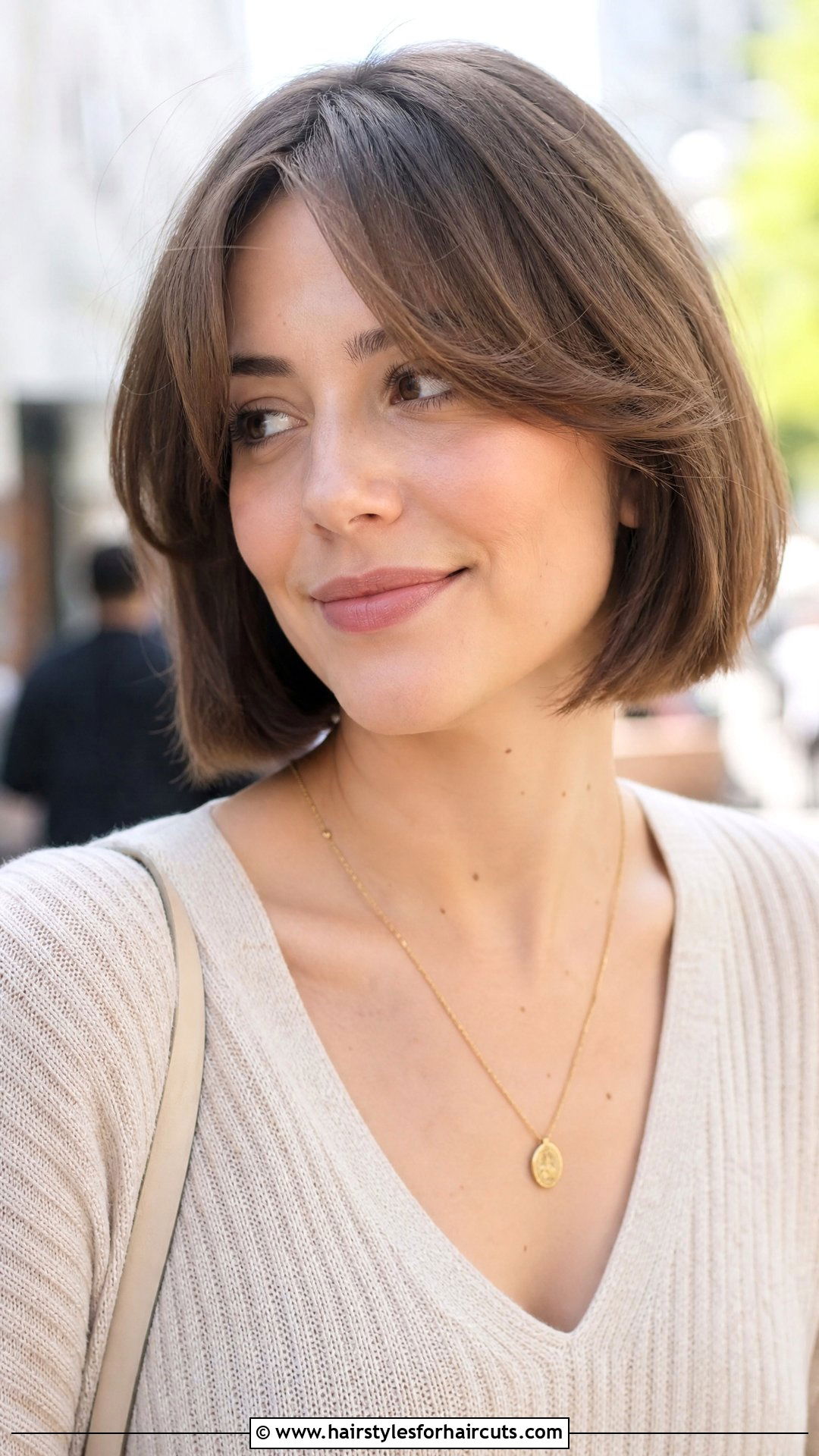 Curtain Bangs Bob - 25 hairstyles for big forehead and thin hair - 25 hairstyles for big forehead and thin hair