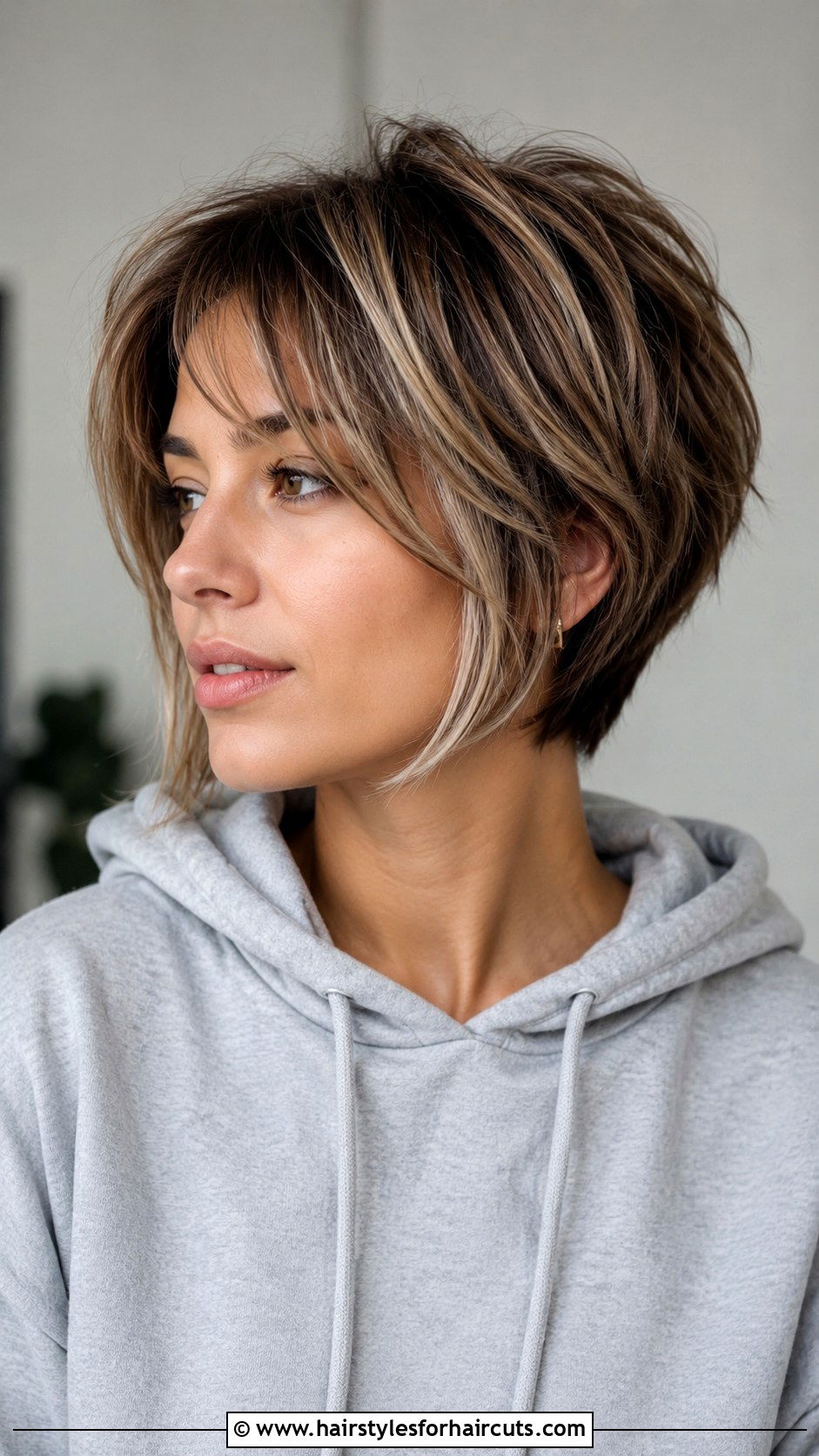 Curtain Bangs Bob Haircut - 25 hairstyles for fine straight hair - 25 hairstyles for fine straight hair