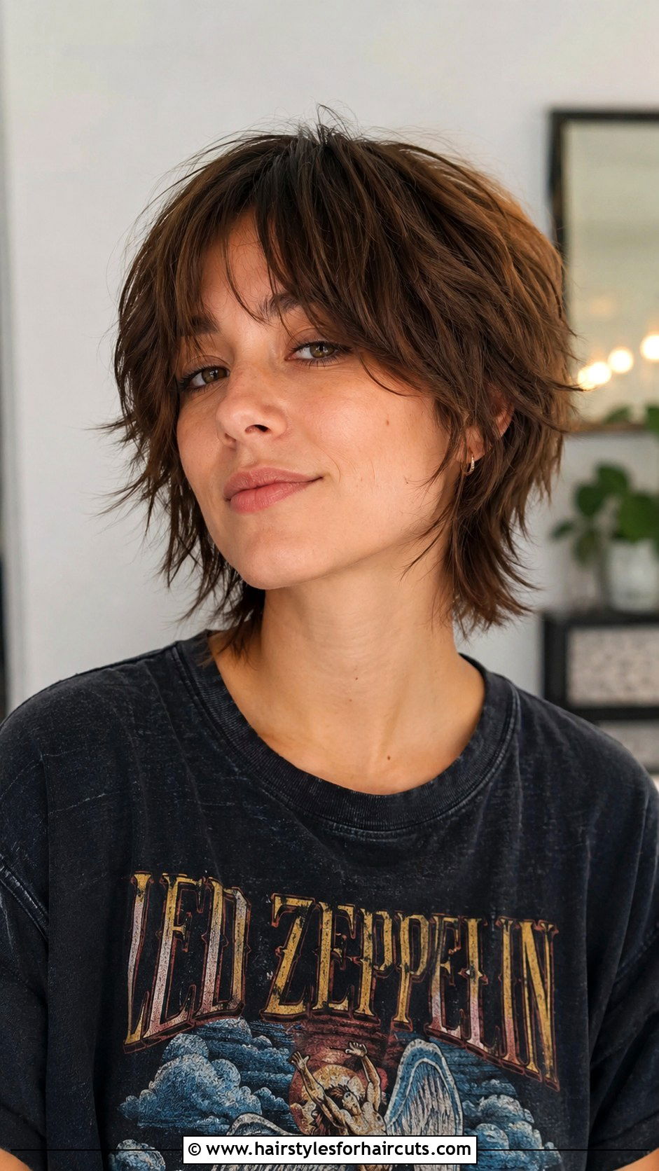 DIY Short Shag Haircut - 25 diy haircuts for short hair - 25 diy haircuts for short hair