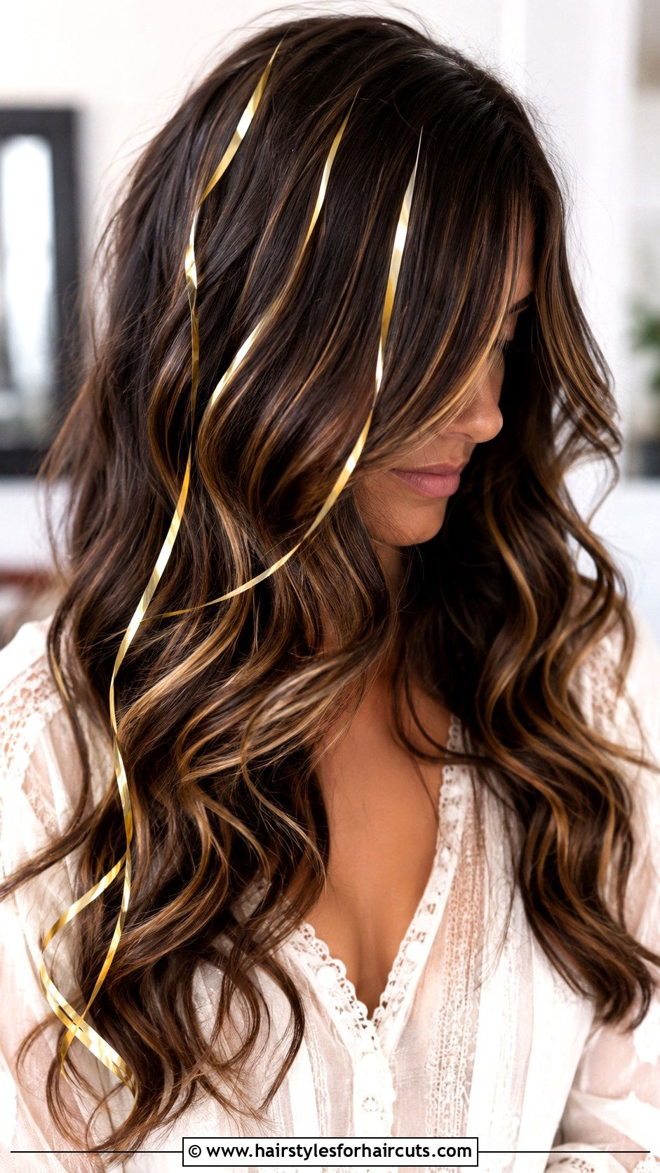 Dark Brown Hair With Honey Highlights - 25 brown hairstyles with highlights - 25 brown hairstyles with highlights