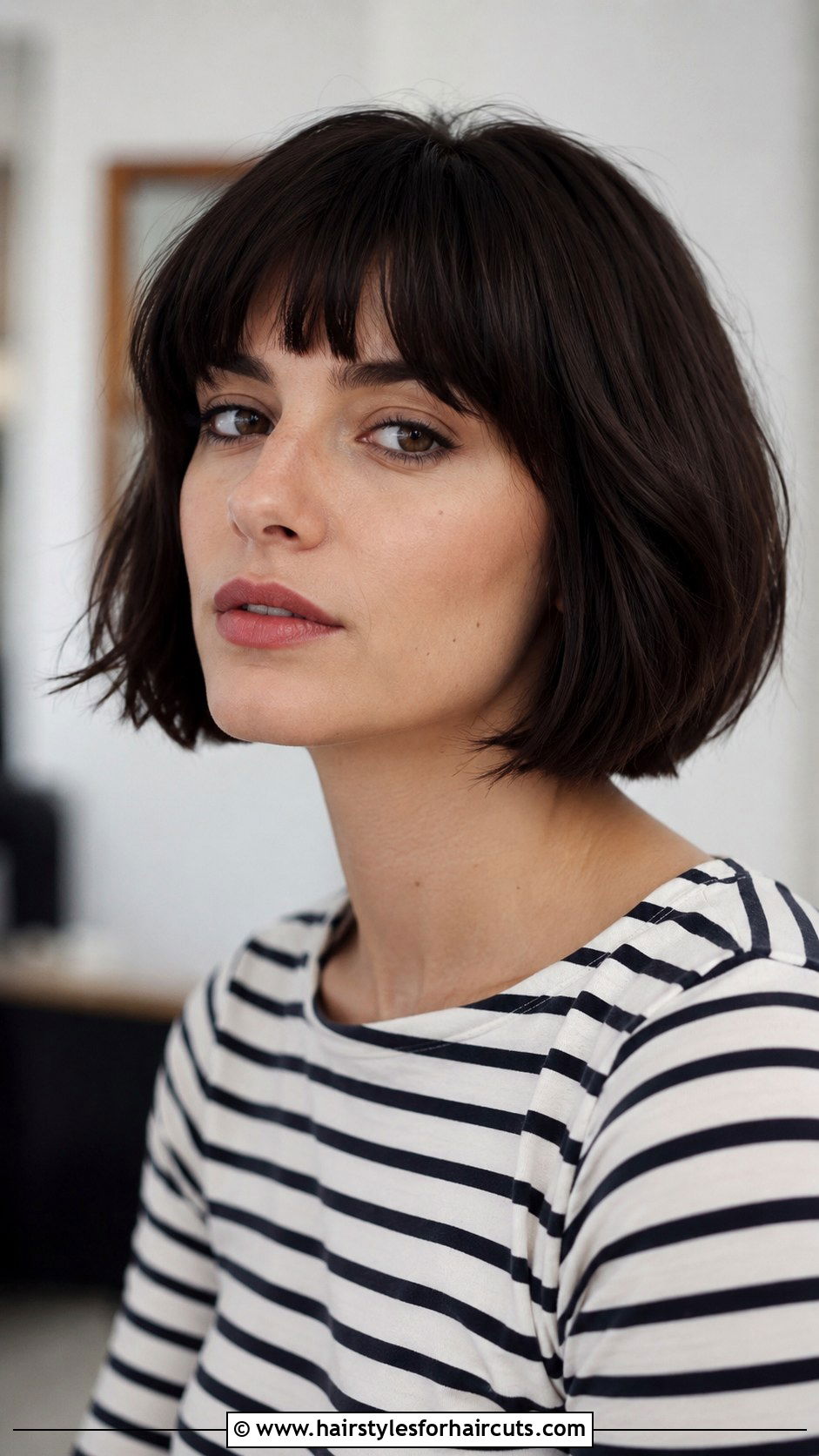 Dark French Bob - 25 dark hairstyles - 25 dark hairstyles